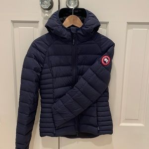 Canada Goose Brookvale Hooded Lightweight Down Jacket, Size XS, Navy
